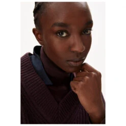 Armedangels Women's Viaa - Poncho 12 Armedangels Women's Viaa - Poncho -Outdoorbekleidung armedangels womens viaa poncho detail 5