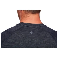 Black Diamond L/S Rhythm Tee - Laufshirt 11 Black Diamond L/S Rhythm Tee - Laufshirt -Outdoorbekleidung black diamond l s rhythm tee laufshirt detail 5