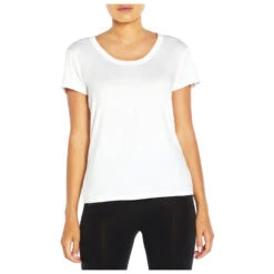 Marika Women's Camila Tee - Funktionsshirt 16 Marika Women's Camila Tee - Funktionsshirt -Outdoorbekleidung marika womens camila tee funktionsshirt 1