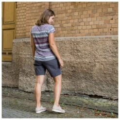 Sherpa Women's Kira Tee - Top -Outdoorbekleidung sherpa womens kira tee top detail 3